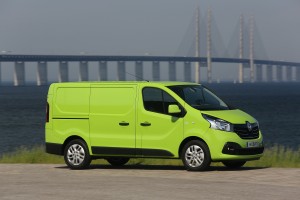 Renault_Trafic_58402_global_en