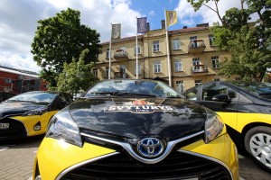 automobiliai hibridiniai